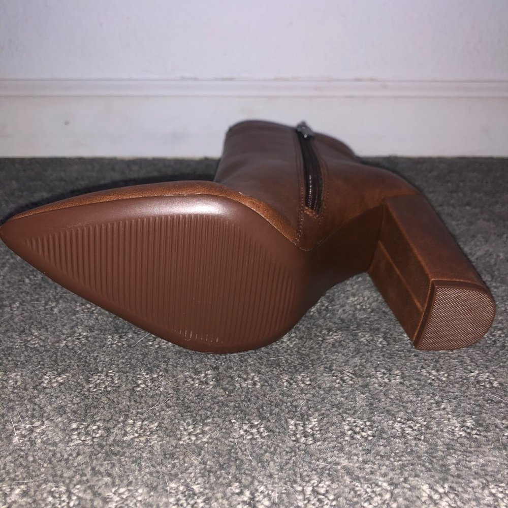 New Rosamund Brown Block Heeled Bootie (size 8.5) - Picture 10 of 12